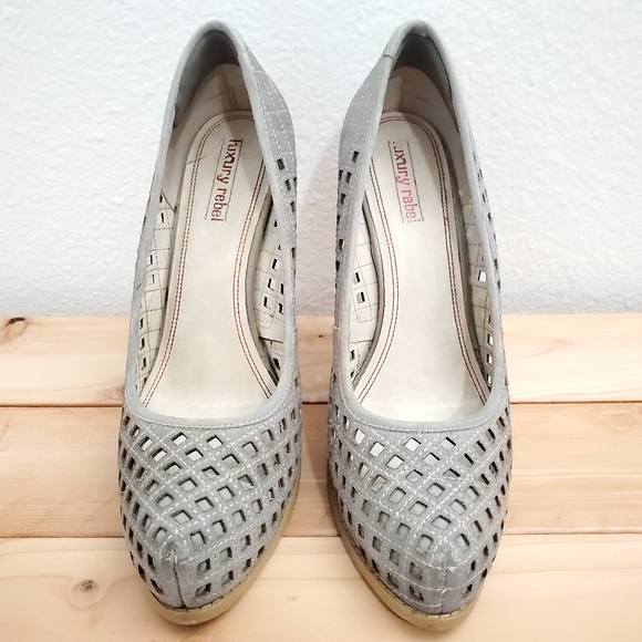 HEELS Luxury Rebel SAKURA Platform Pointy Toe Excellent - Picture 2 of 8